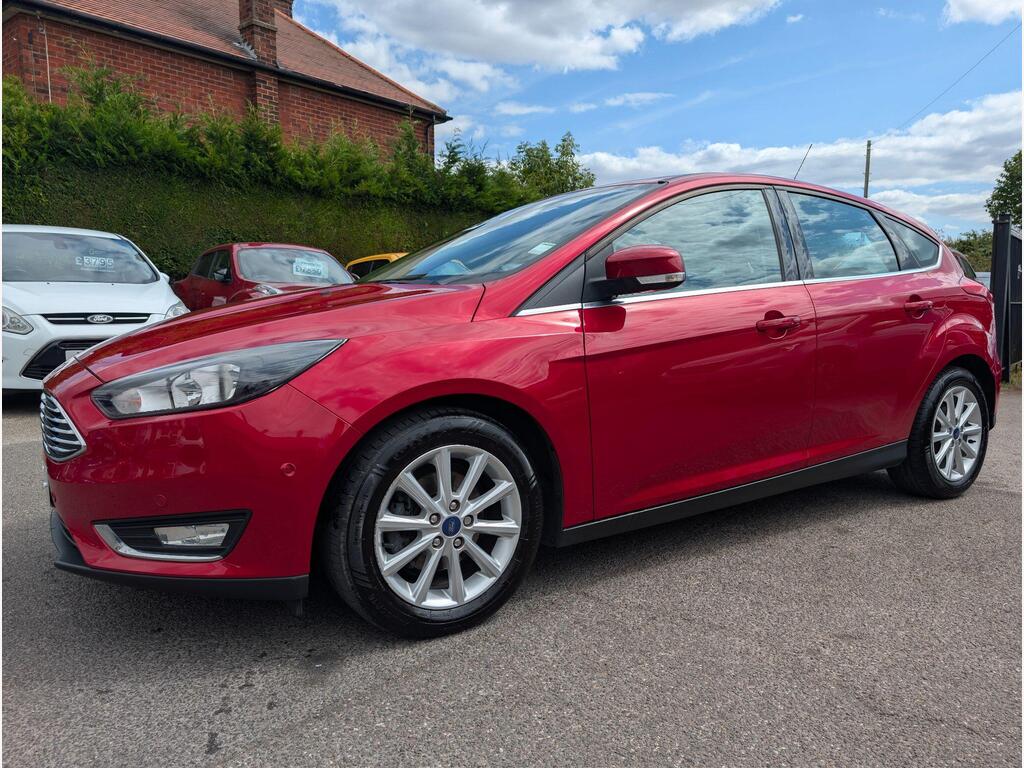 Ford Focus Hatchback 1.0T EcoBoost Titanium Euro 6 (s/s) 5dr