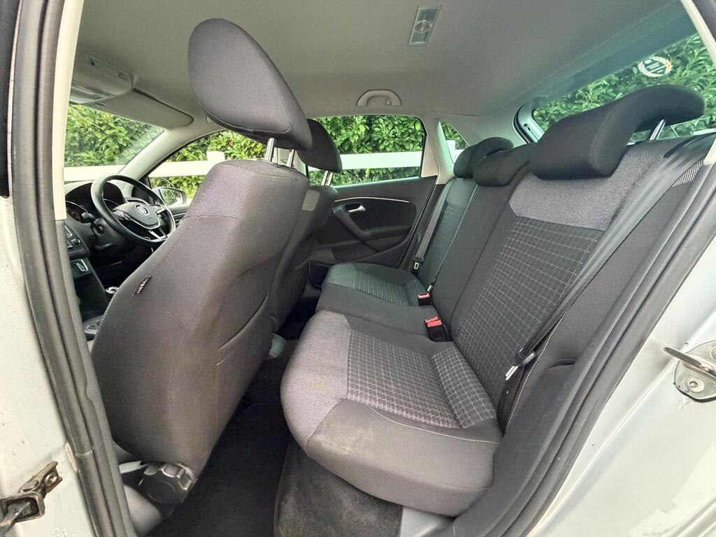 2015 Volkswagen Polo thumbnail 22