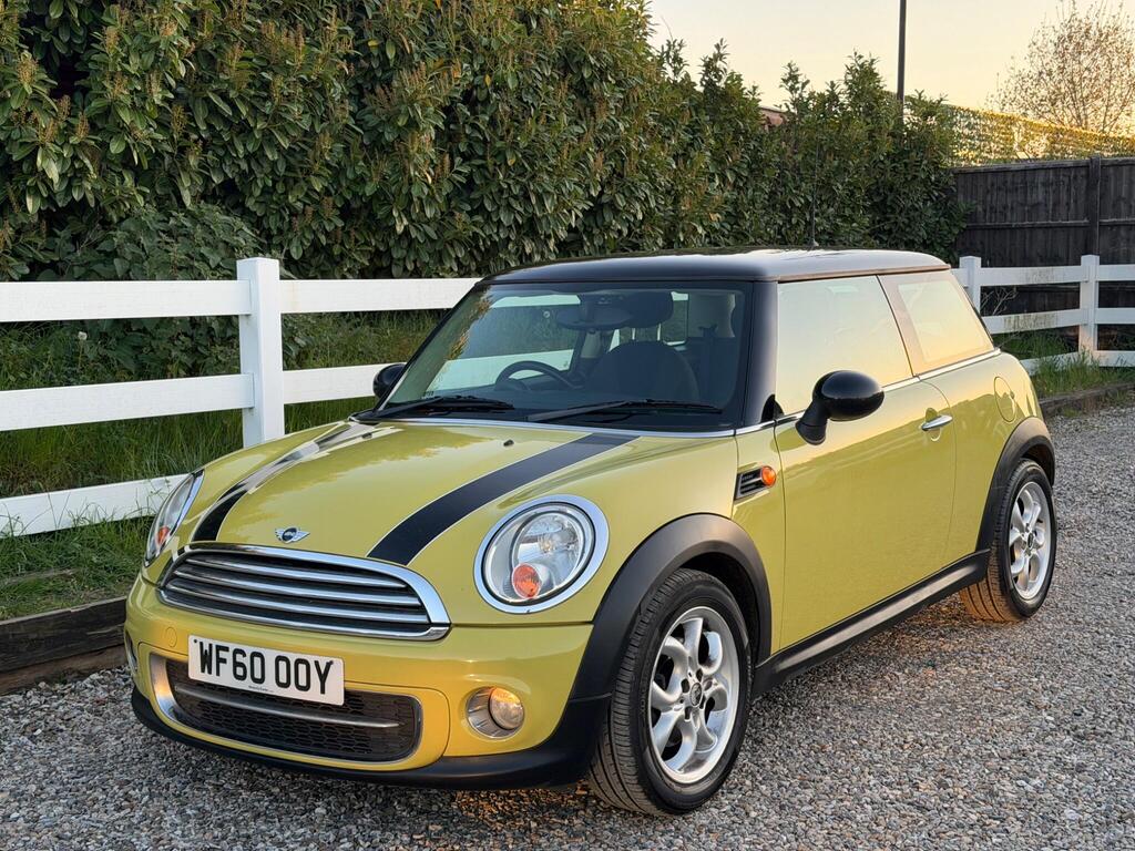 2010 MINI Hatch thumbnail 5