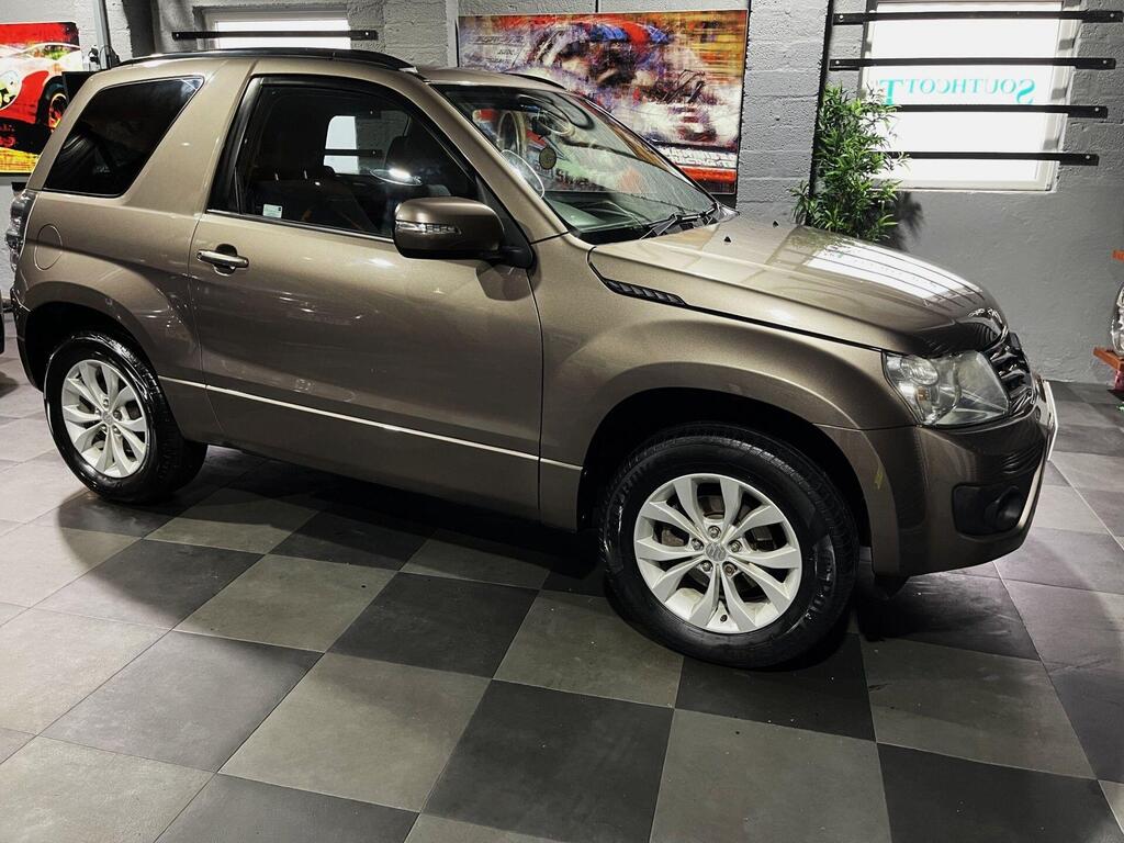 Suzuki Grand Vitara SUV 1.6 VVT SZ4 4WD Euro 5 3dr