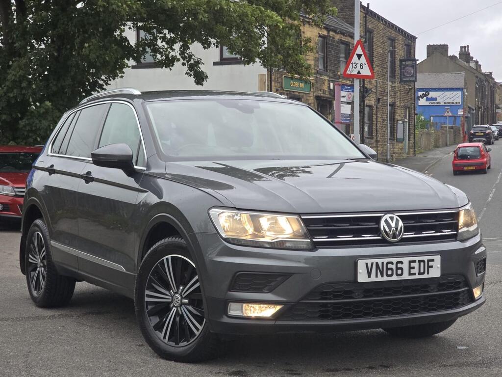 Volkswagen Tiguan SUV 2.0 TDI BlueMotion Tech SE Navigation DSG 4Motion Euro 6 (s/s) 5dr