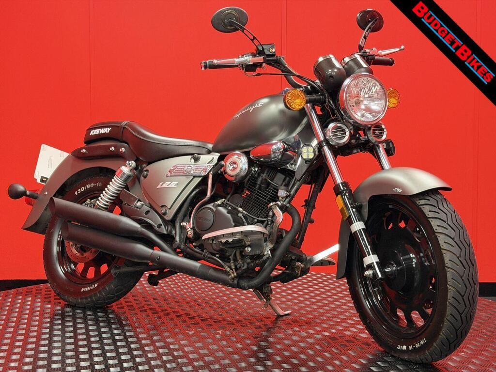Keeway Superlight 125