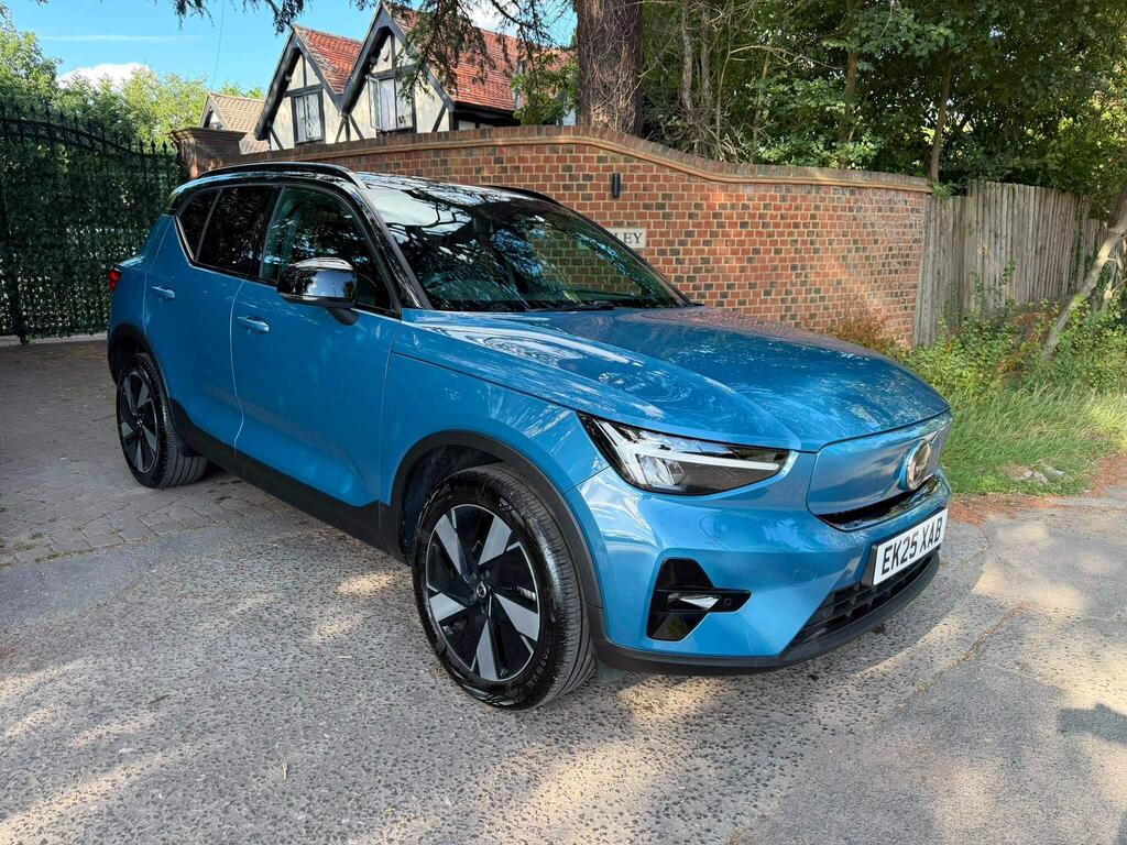 Volvo EX40