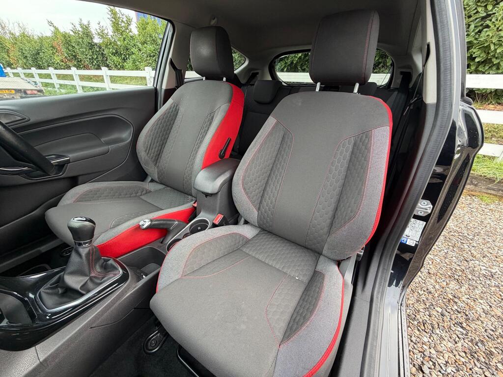 Ford Fiesta 1.0T EcoBoost Zetec S Euro 6 (s/s) 3dr thumbnail 7