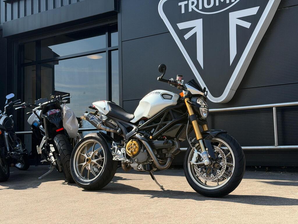 Ducati Monster 1100