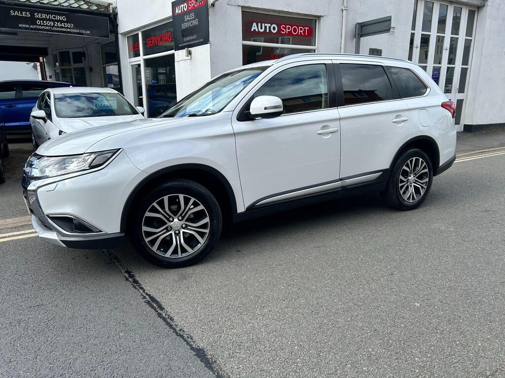 Mitsubishi Outlander SUV 2.2 DI-D 4 4WD Euro 6 (s/s) 5dr