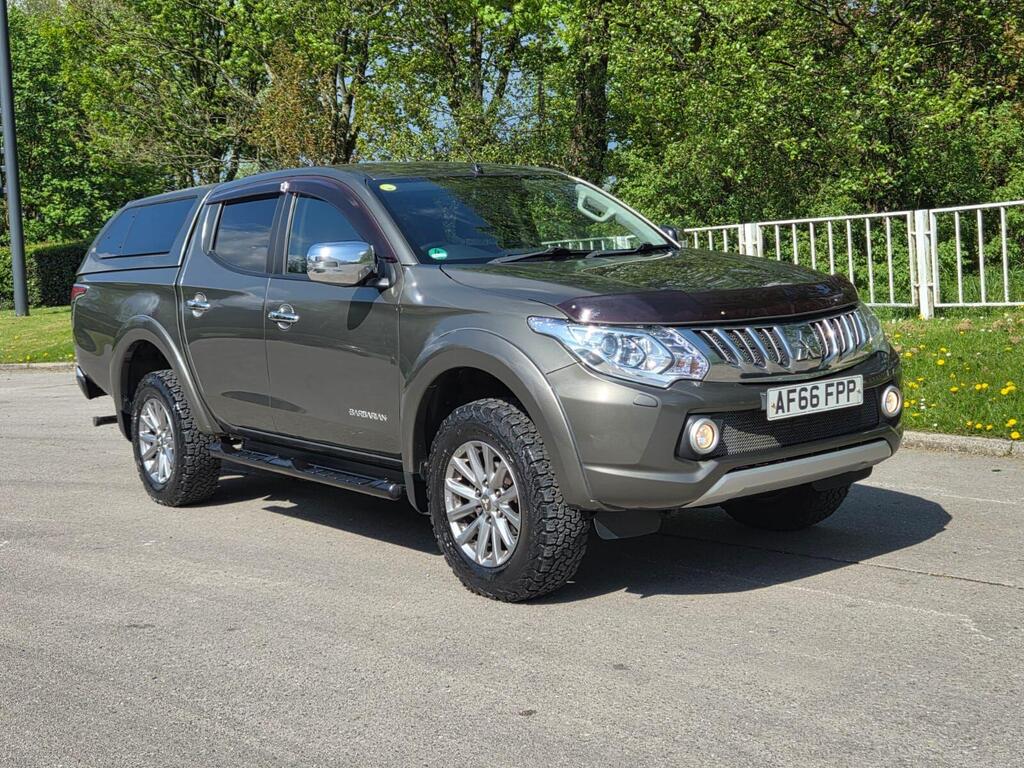 Mitsubishi L200 Pickup 2.4 DI-D DC Barbarian 4WD Euro 5 4dr
