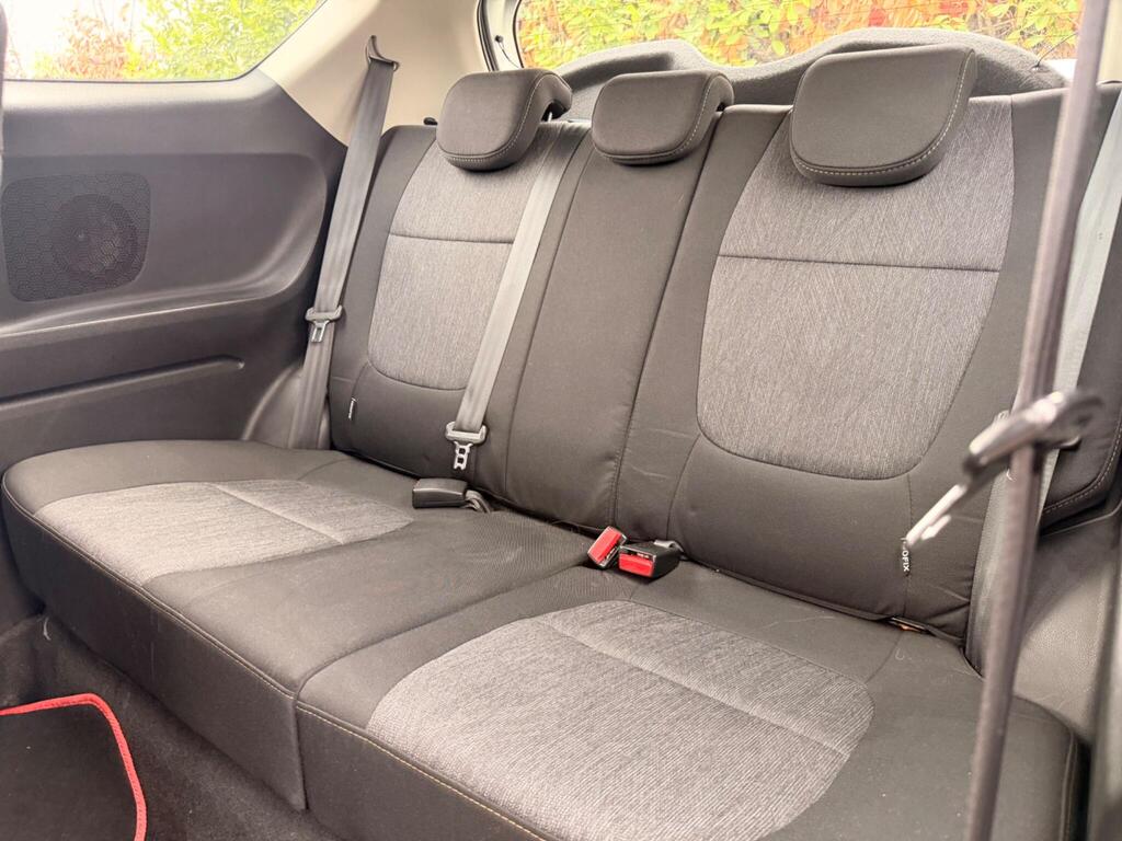 2012 Kia Picanto thumbnail 37