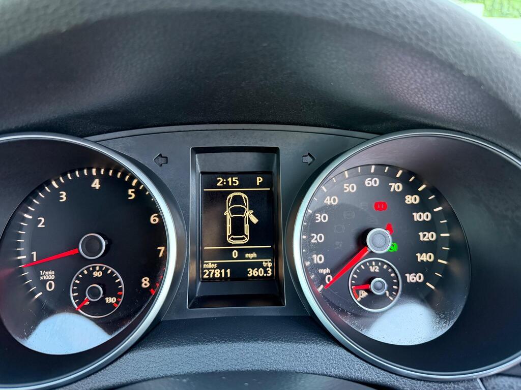 2009 Volkswagen Golf thumbnail 26