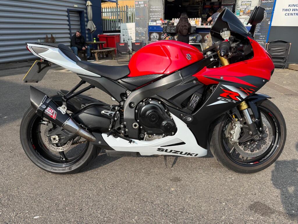 Suzuki GSX-R750