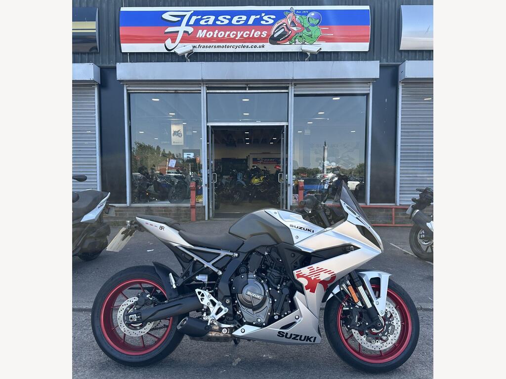 Suzuki GSX-8R
