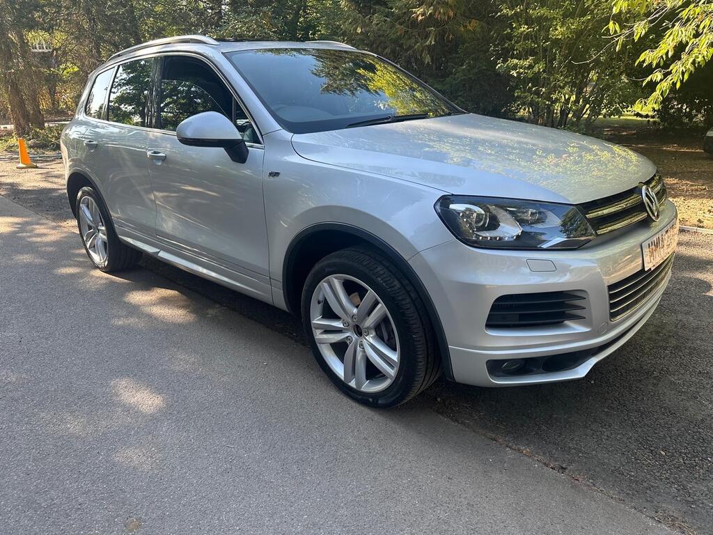 Volkswagen Touareg SUV 3.0 TDI V6 BlueMotion Tech R-Line Tiptronic 4WD Euro 5 (s/s) 5dr