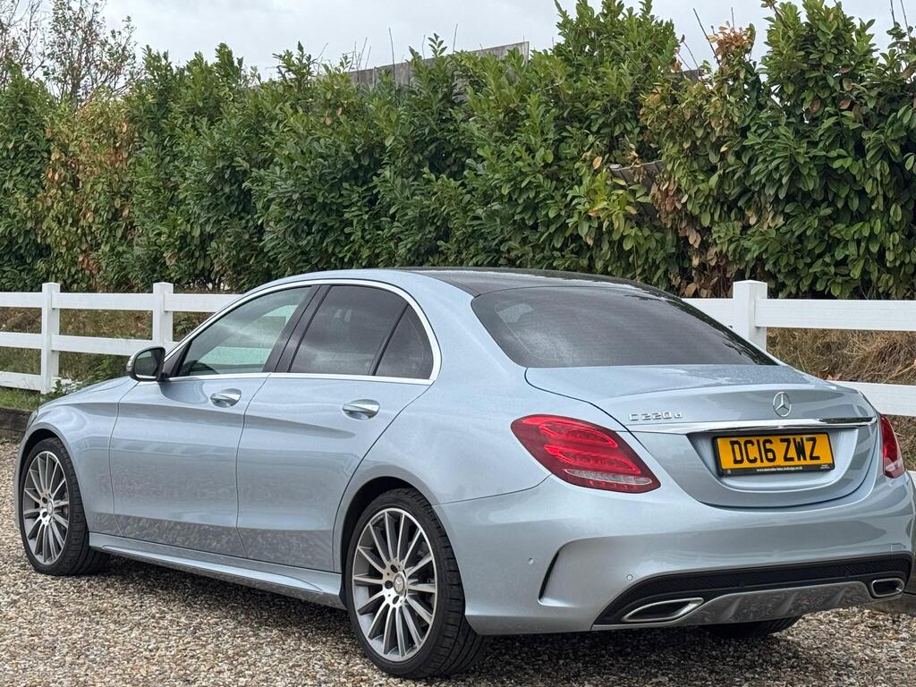 Mercedes-Benz C Class 2.1 C220d AMG Line (Premium) 7G-Tronic+ Euro 6 (s/s) 4dr thumbnail 18