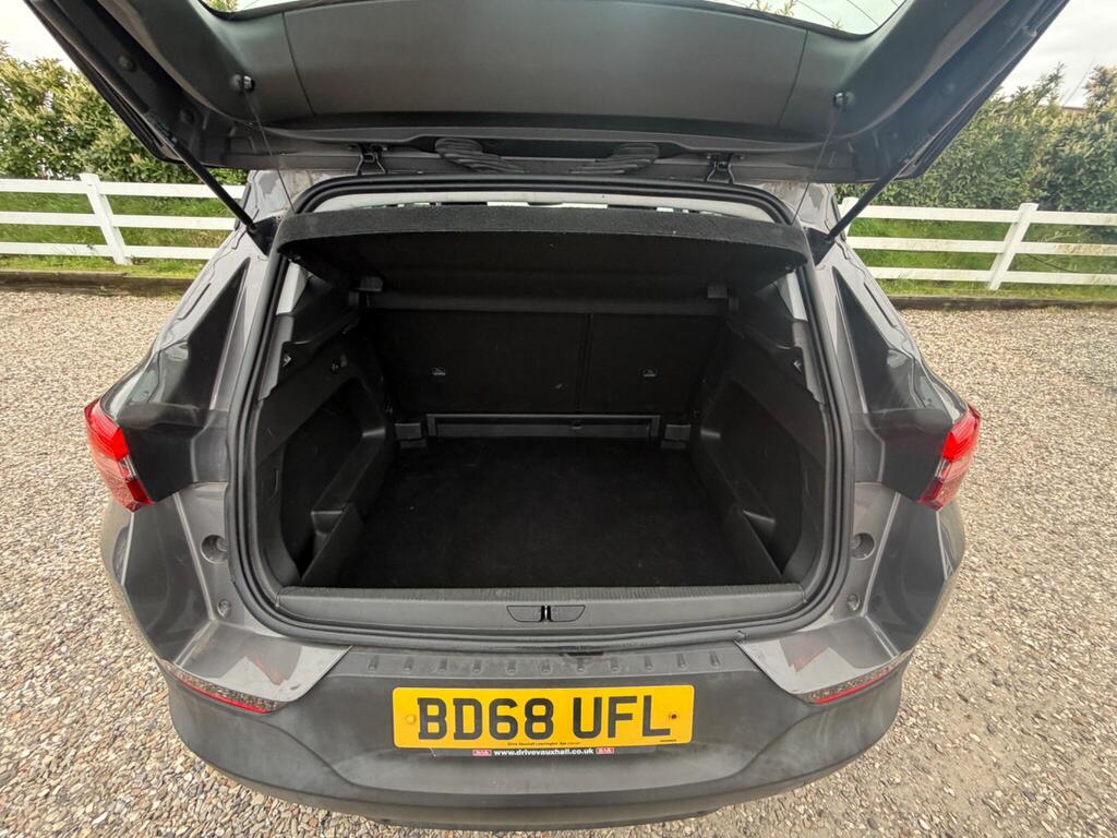 2018 Vauxhall Grandland X thumbnail 29