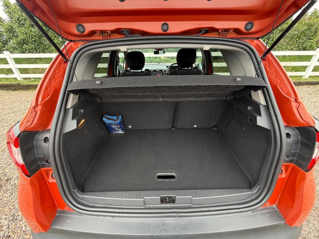 2015 Renault Captur thumbnail 24