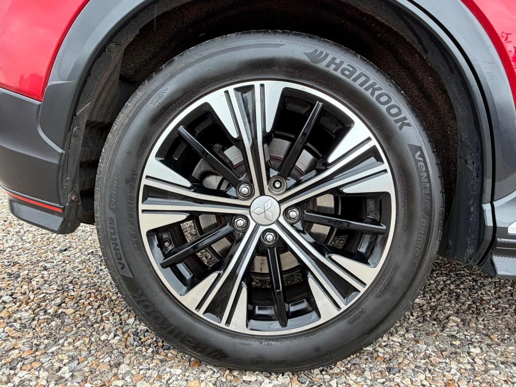 2017 Mitsubishi Eclipse Cross thumbnail 32