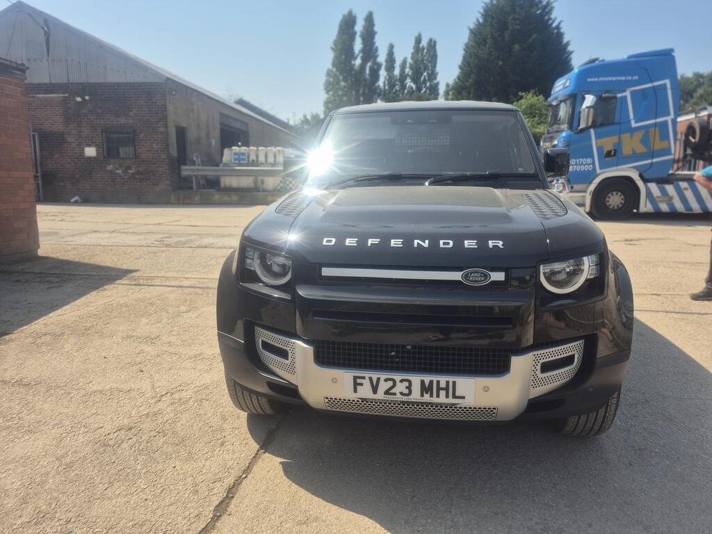 Land Rover Defender 90