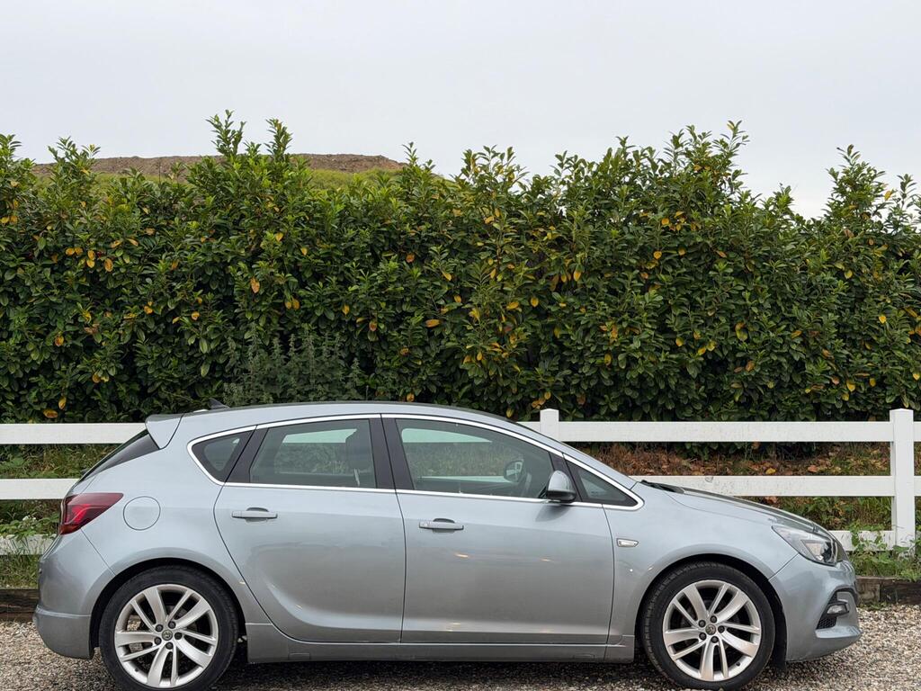 2015 Vauxhall Astra thumbnail 12