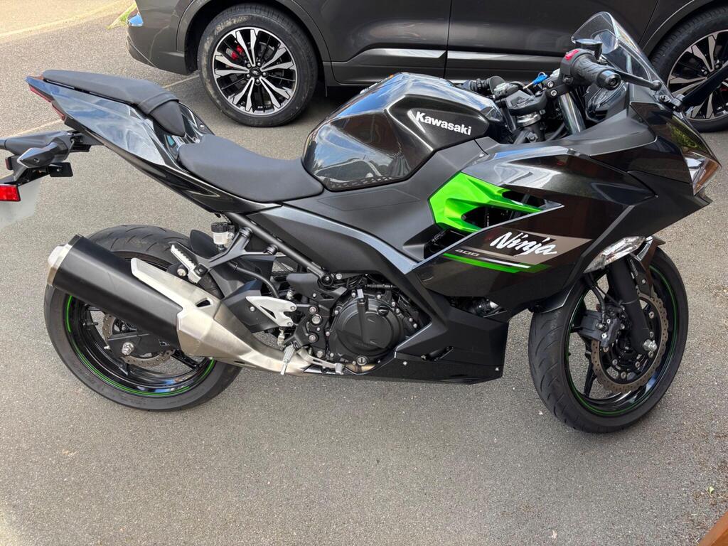 Kawasaki Ninja 400