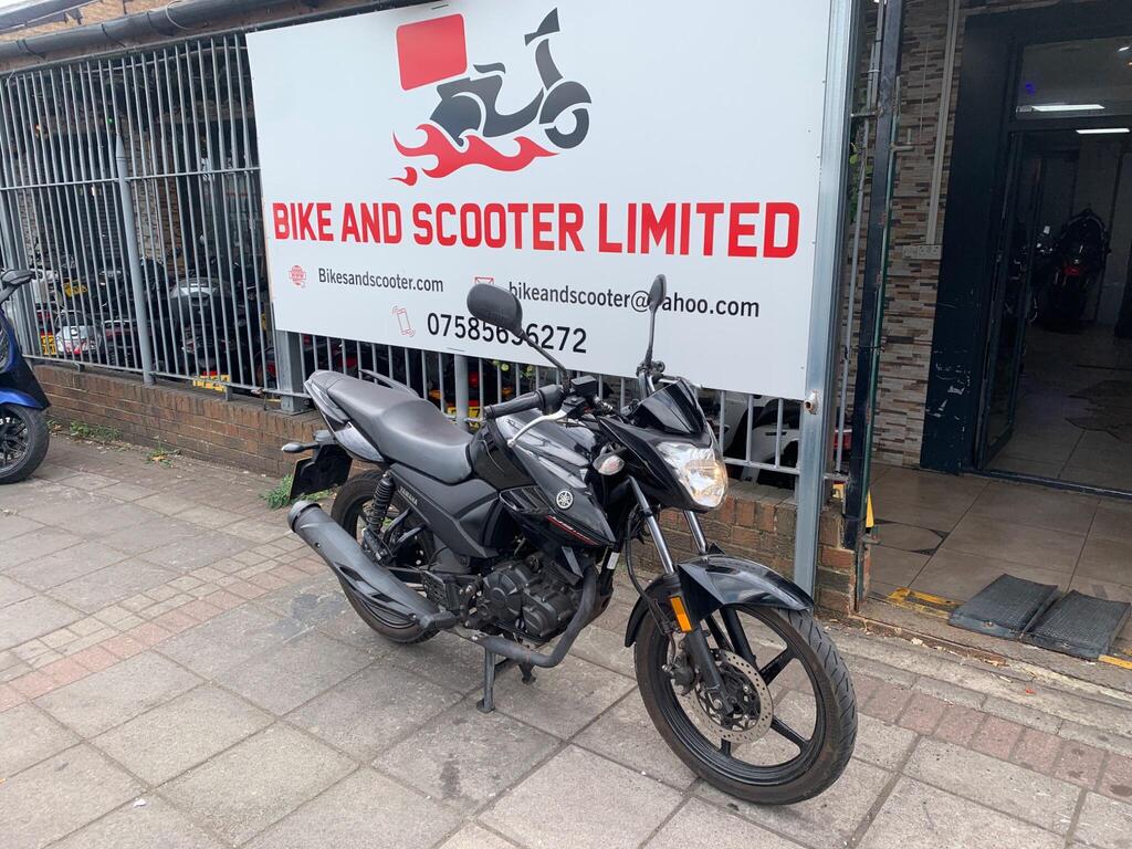 Yamaha YS125 Naked 125 Euro 4