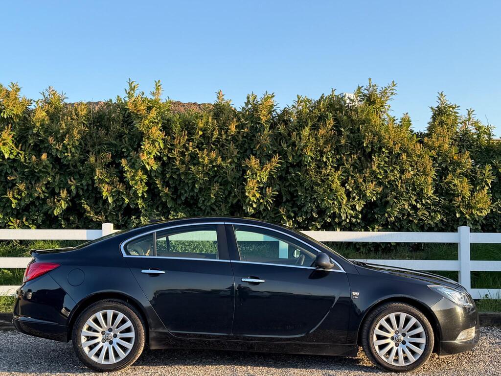2010 Vauxhall Insignia thumbnail 12