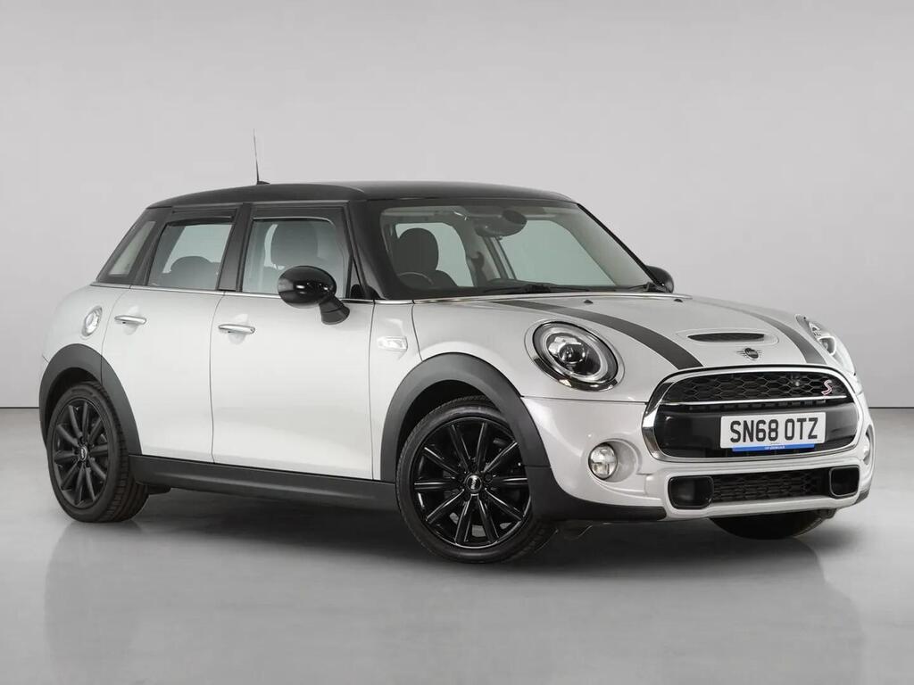 2018 Mini Hatch