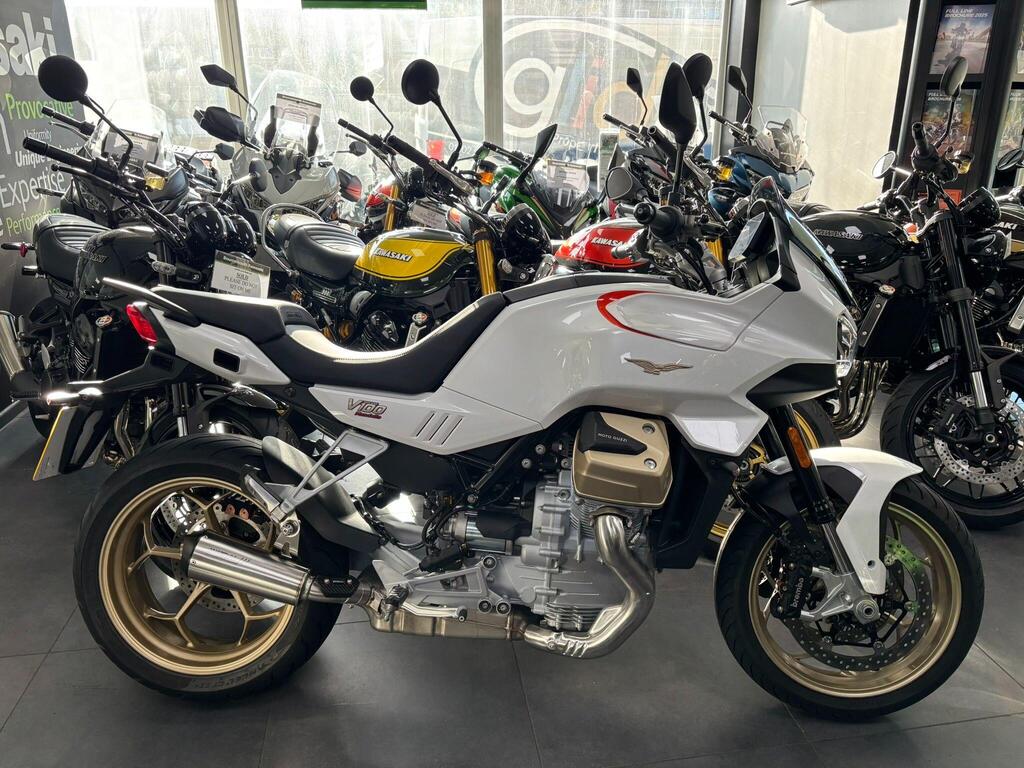 Moto Guzzi V100 Mandello