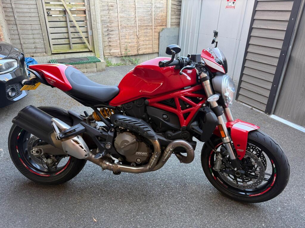 Ducati Monster 821