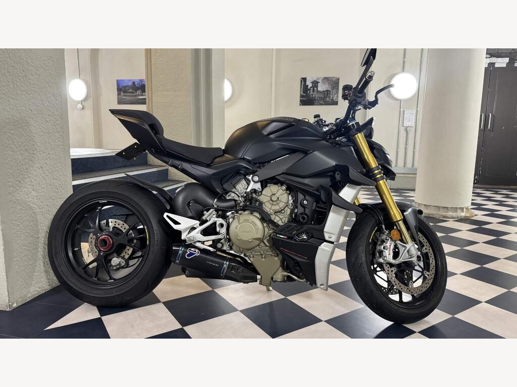Ducati Streetfighter V4S