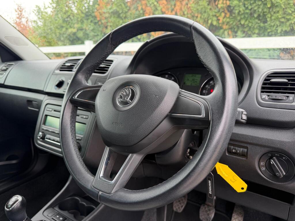 2013 Skoda Fabia thumbnail 34
