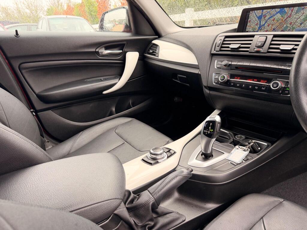 2013 BMW 1 Series thumbnail 24