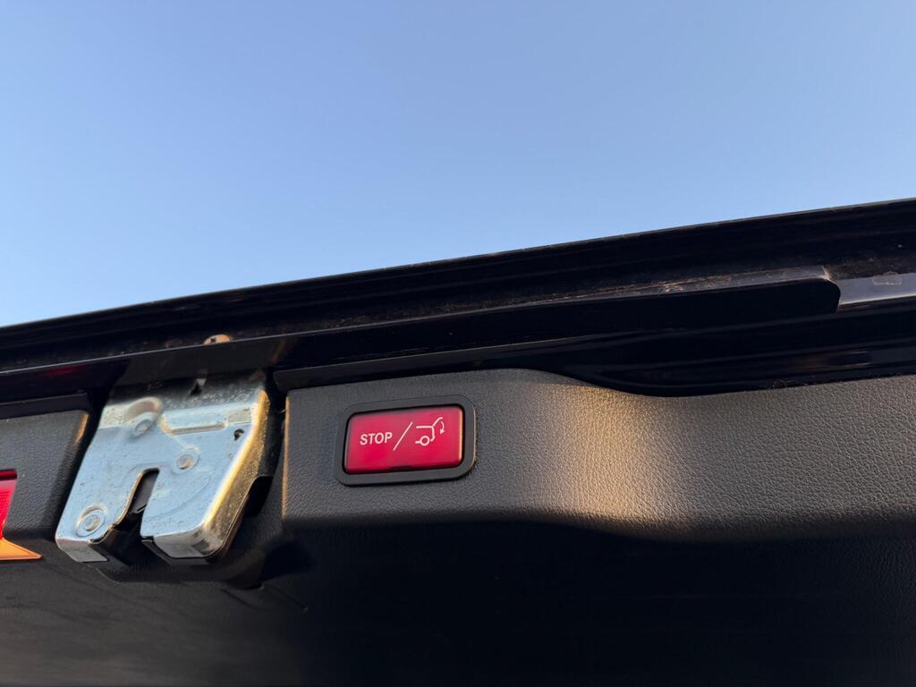 2019 Mercedes-Benz V Class thumbnail 35