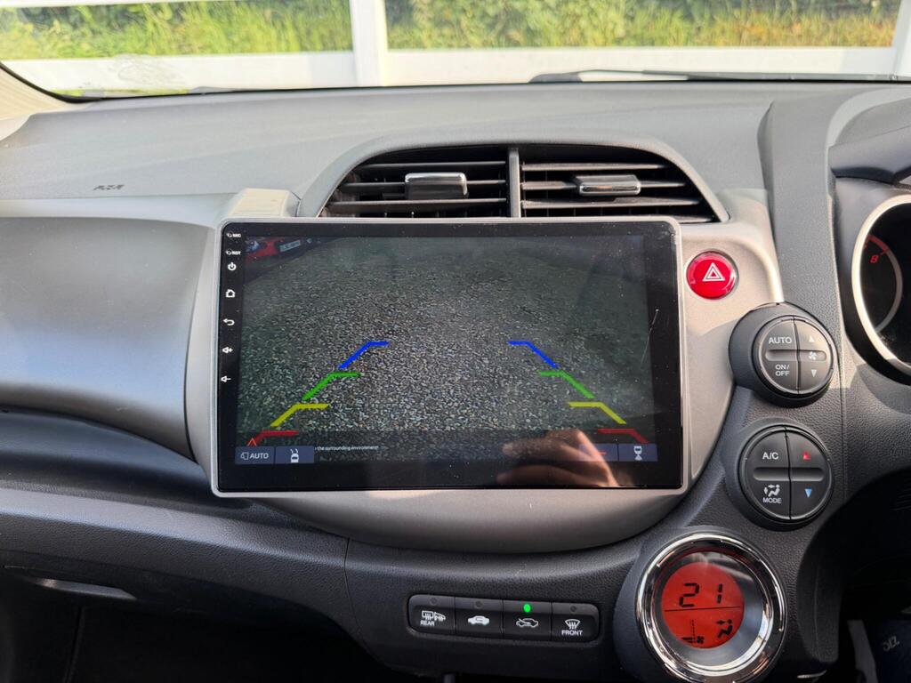 2013 Honda Jazz thumbnail 24