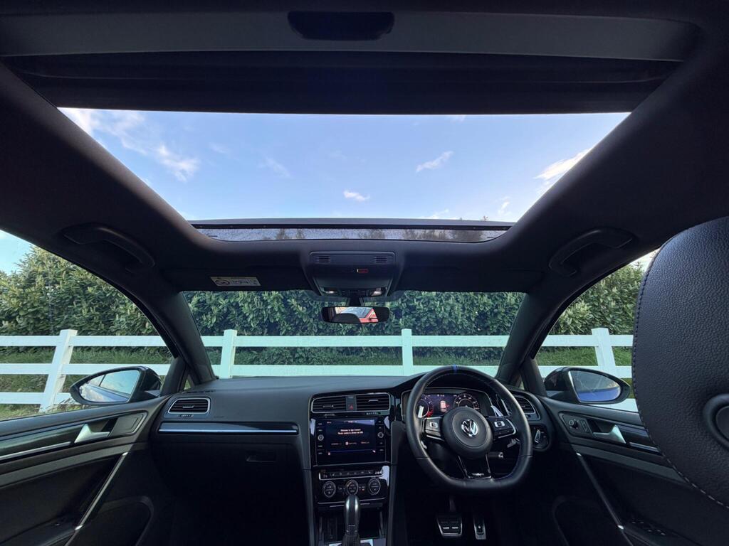 2019 Volkswagen Golf thumbnail 15