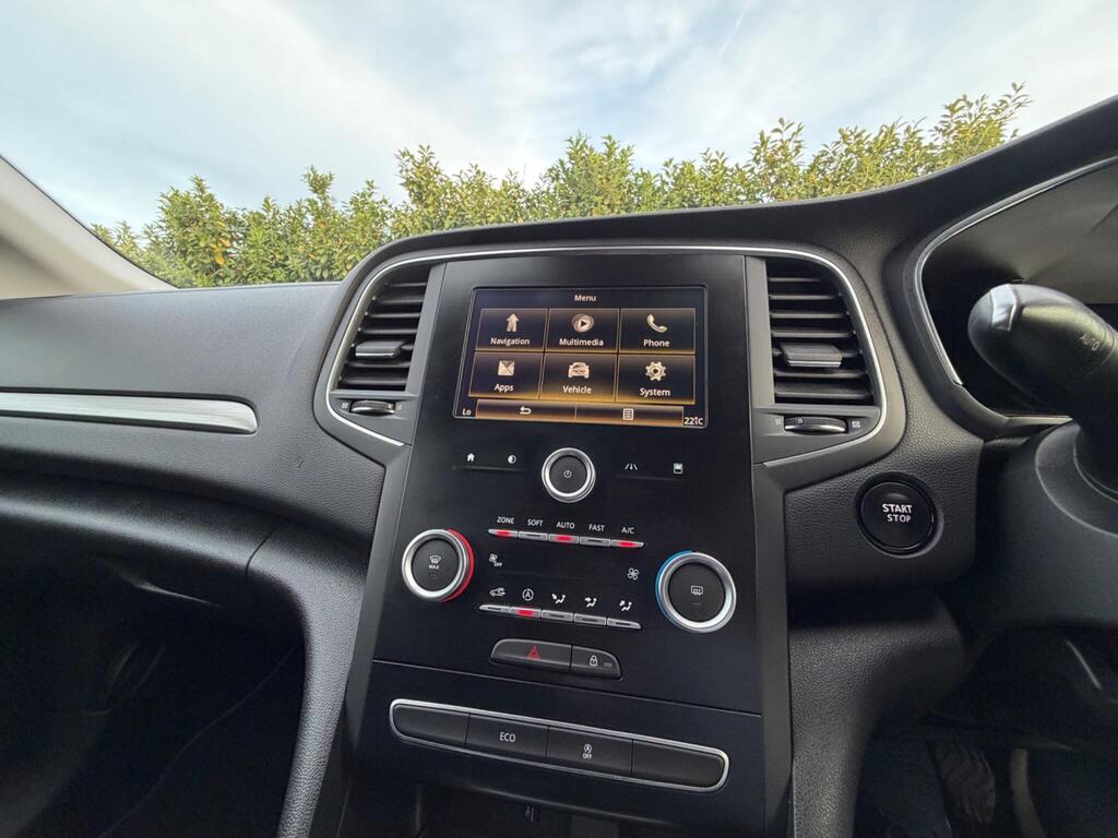 2016 Renault Megane thumbnail 31