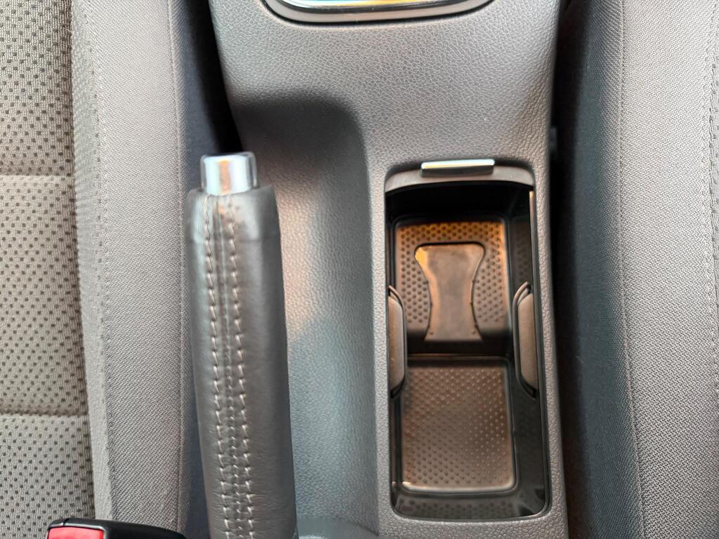 2008 Volkswagen Golf thumbnail 26