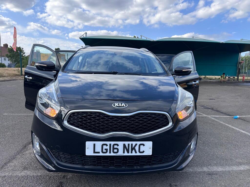 Kia Carens