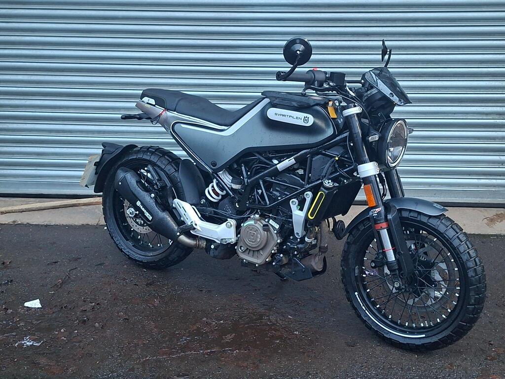Husqvarna Svartpilen 125