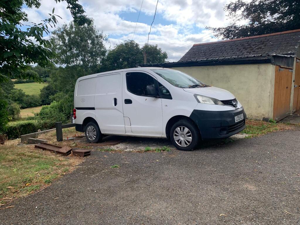 Nissan NV200