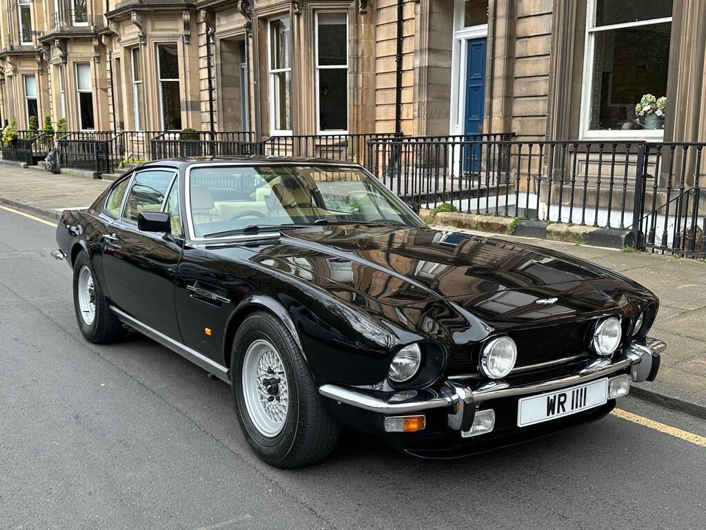 Aston Martin V8 Saloon 5.3 2dr
