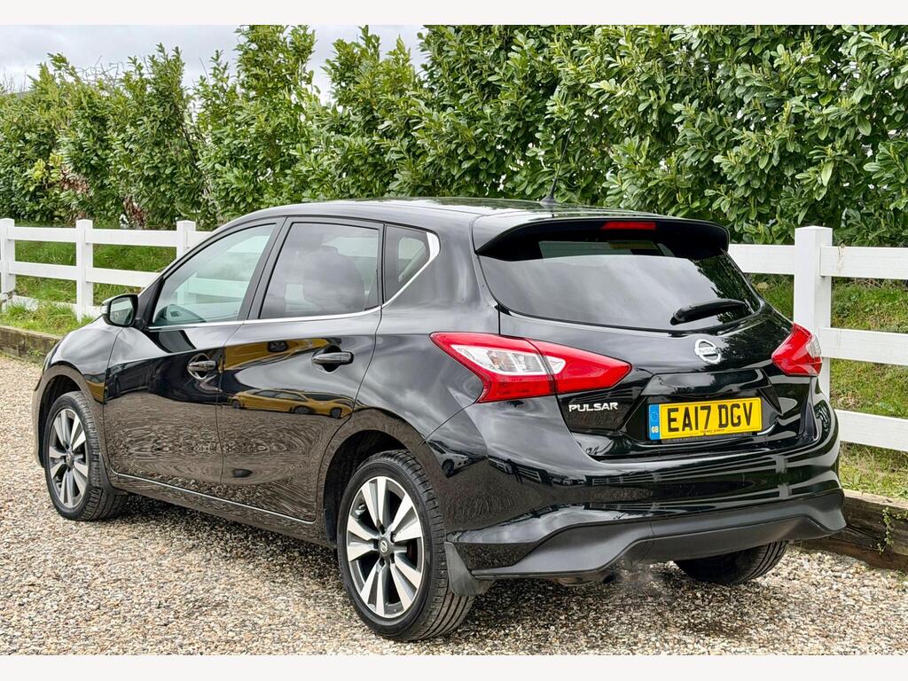 2017 Nissan Pulsar thumbnail 5