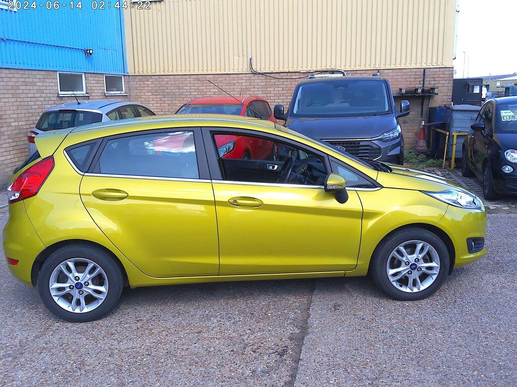 Ford Fiesta Hatchback 1.0T EcoBoost Zetec Euro 6 (s/s) 5dr