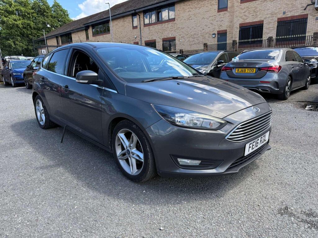 Ford Focus Hatchback 1.0T EcoBoost Zetec Euro 6 (s/s) 5dr