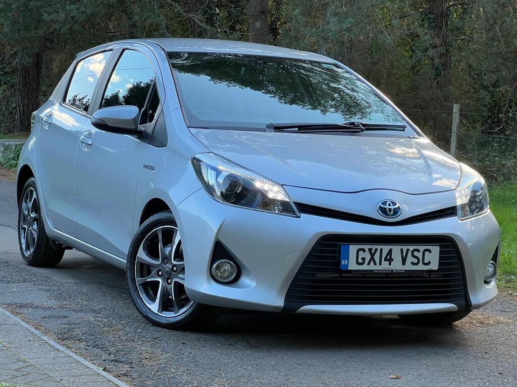 Toyota Yaris Hatchback 1.5 VVT-h Trend CVT Euro 5 5dr