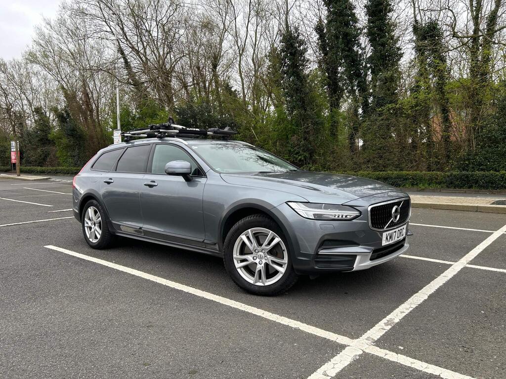 Volvo V90 Cross Country