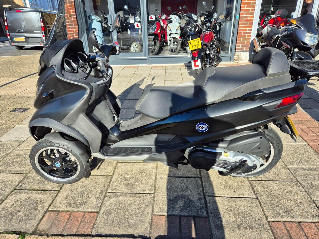 Piaggio MP3 500 Three Wheeler 500 LT Sport CVT