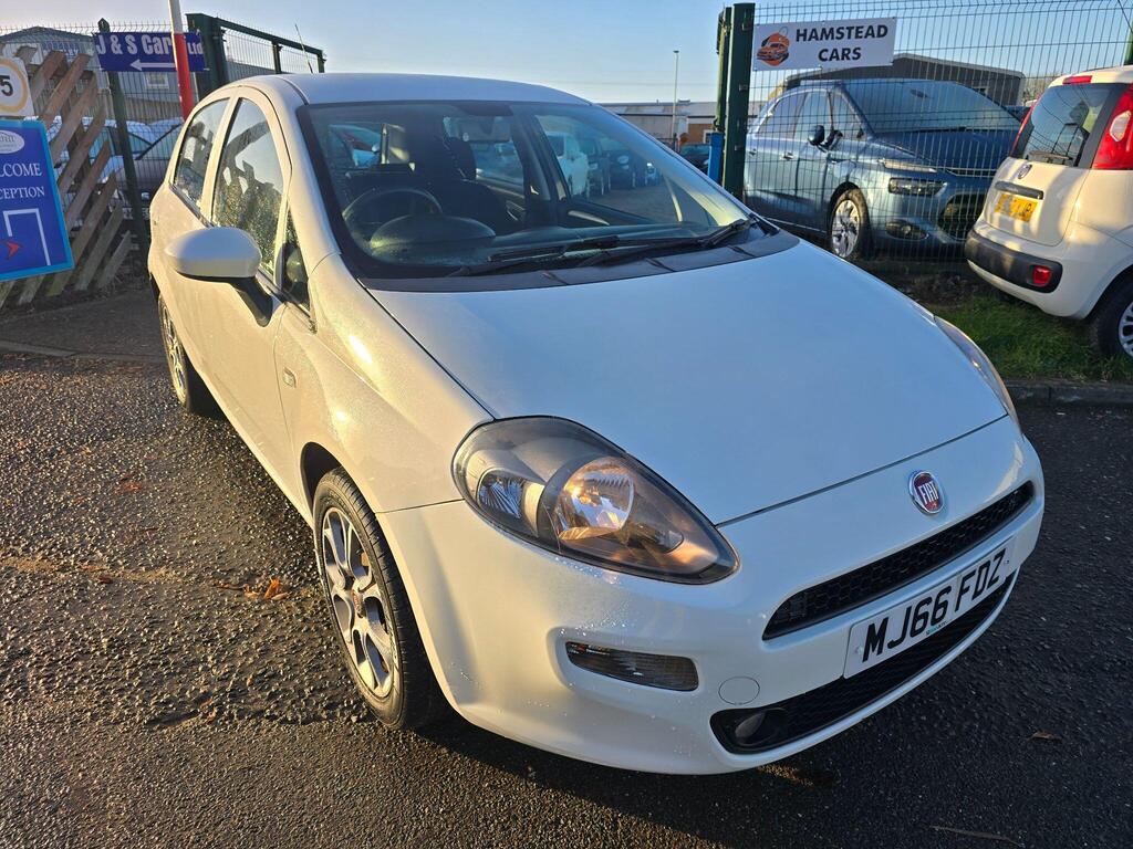 Fiat Punto Hatchback 1.4 Easy + Euro 6 (s/s) 5dr