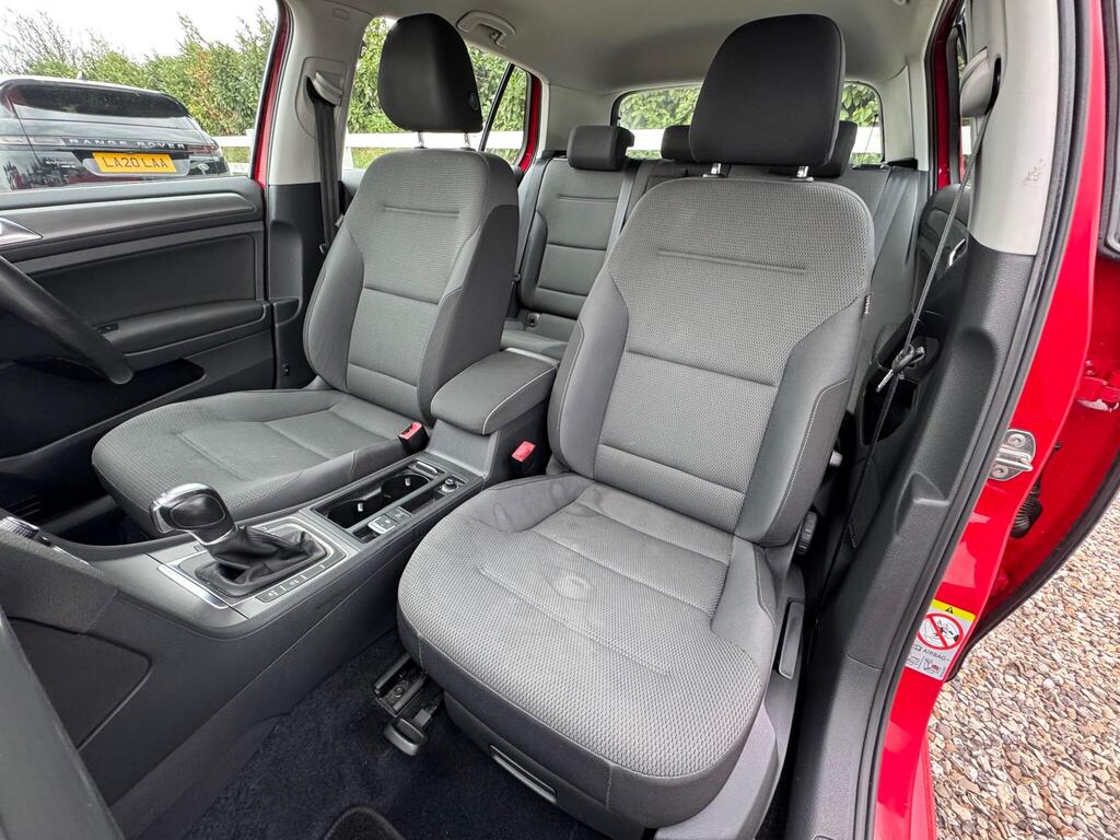 Volkswagen Golf 2.0 TDI BlueMotion Tech SE DSG Euro 5 (s/s) 5dr thumbnail 7