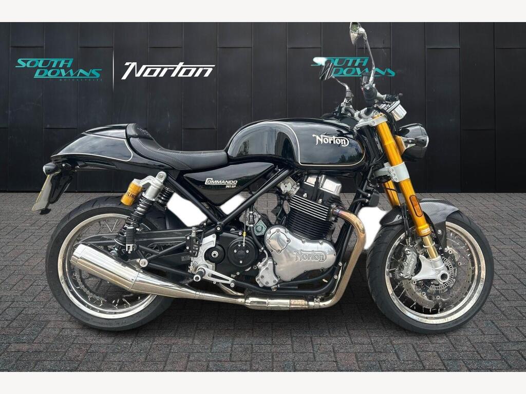 Norton Commando 961