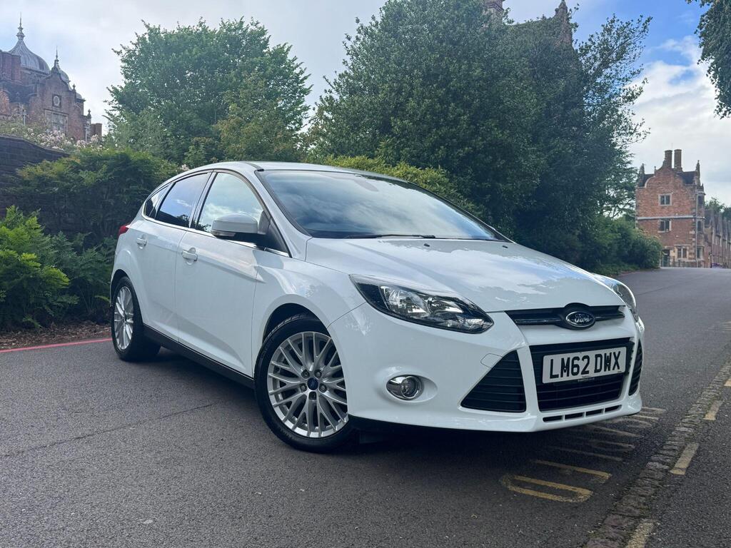 Ford Focus Hatchback 1.0T EcoBoost Zetec Euro 5 (s/s) 5dr
